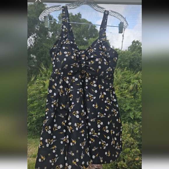 NWT Bloomchic M 10 Black Floral Tankini Top SUMMER - Picture 15 of 17